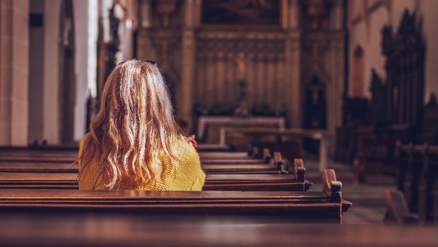 woman, church, pray, parish