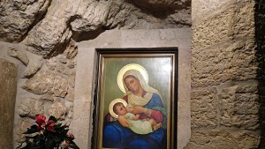 Milk Grotto Bethlehem, Mary nursing Jesus