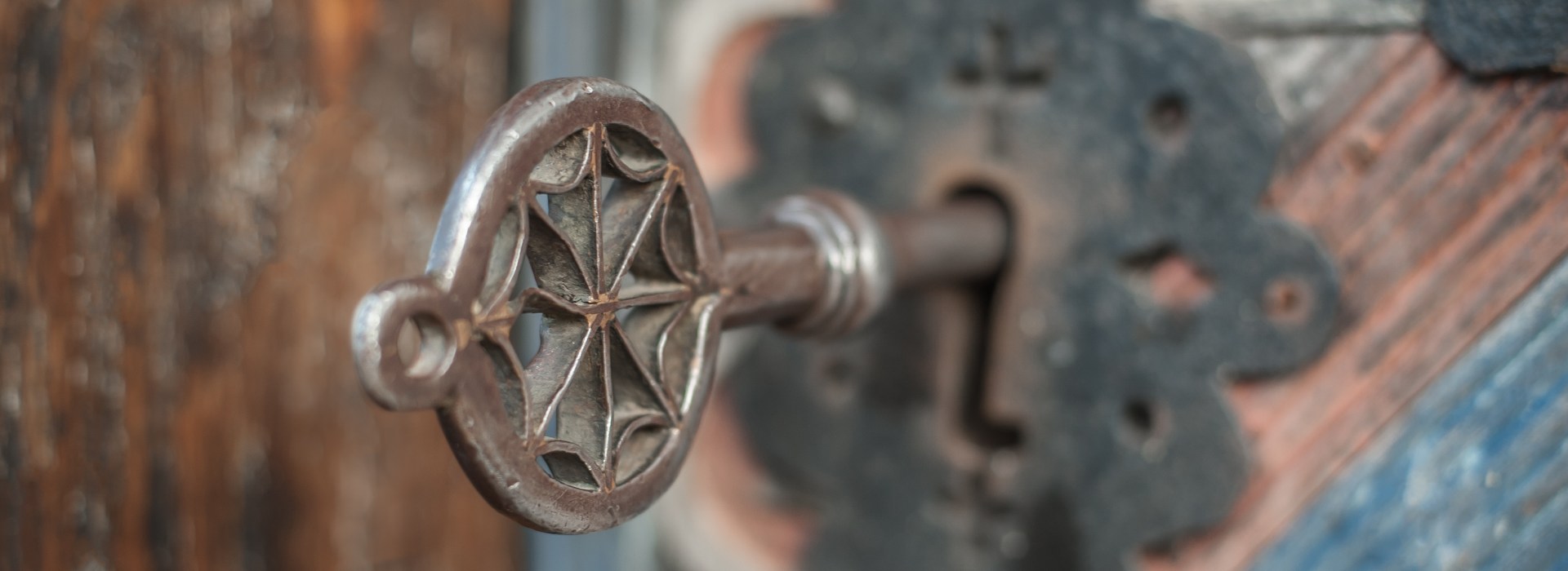 key church tabernacle shutterstock_2088528232.jpg