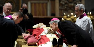 Archbishop Gänswein speaks of Benedict&#8217;s last days