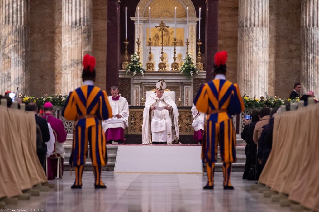 Pope-Francis-presides-over-a-mass-for-the-Solemnity-of-the-Conversion-of-St-Paul