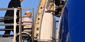 Pope departs for 4th Africa trip