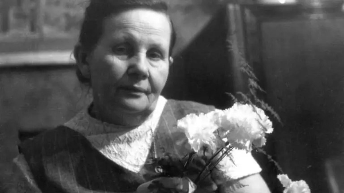 Câu chuyện phi thường của nữ hộ sinh đã đỡ đẻ cho 3.000 em bé tại Auschwitz