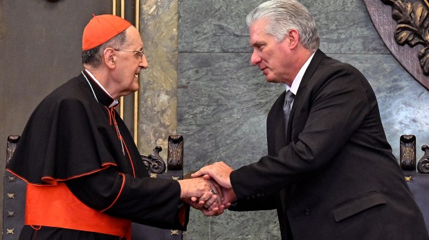 Vatican envoy meets Cuban president
