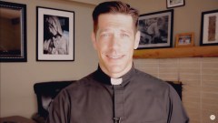 Fr. Mike Schmitz’s Confession guide will prepare you for Lent