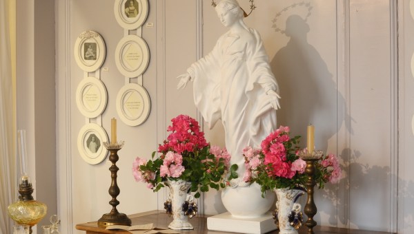 Vierge du Sourire Les Buissonnets