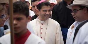 Exiled Nicaraguan bishop receives award in Spain