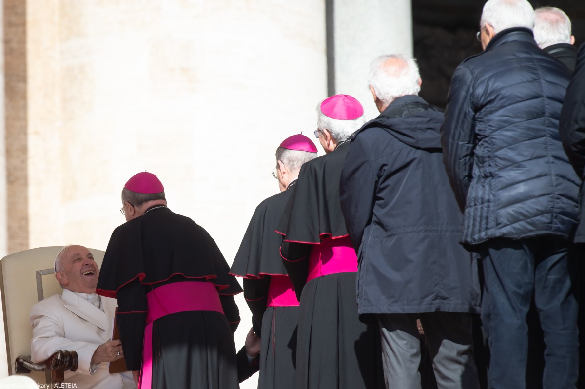 Pope-Francis-Blesses-faithful-at-the-end-of-his-weekly-general-Audience-March-29-2023