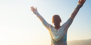 6 Short and powerful Bible quotes for when you’re happy!