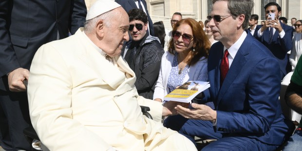 Meeting the Pope: an audience came with a message for today - Vimarsana News