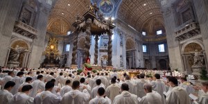 Pope gives discouraged priests the hope of the Spirit in Chrism Mass