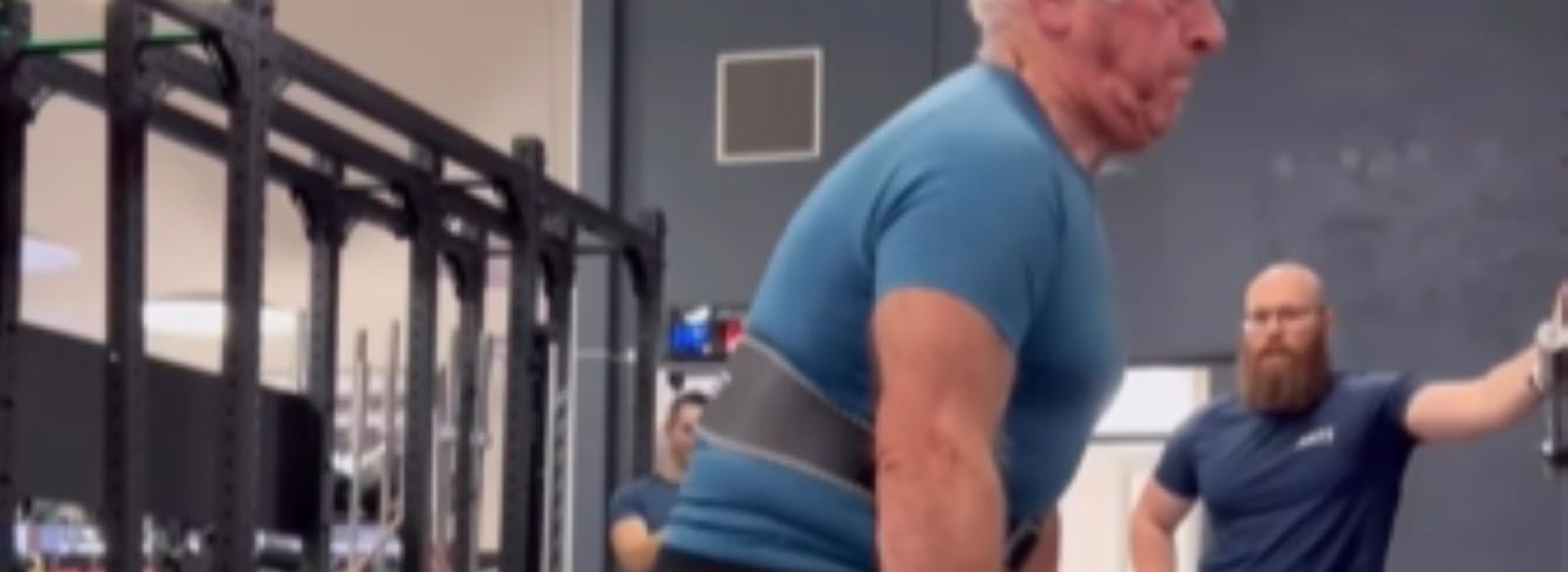 80-year-old Magne lifts 150 kg (330 lbs) on his birthday