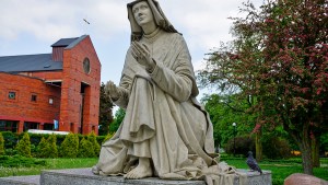 Statue of St. Faustina Kowalska