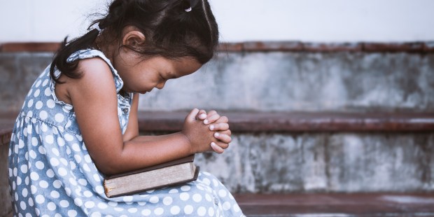 5 Inspiring ways to pray with kids using Hallow app - Vimarsana News