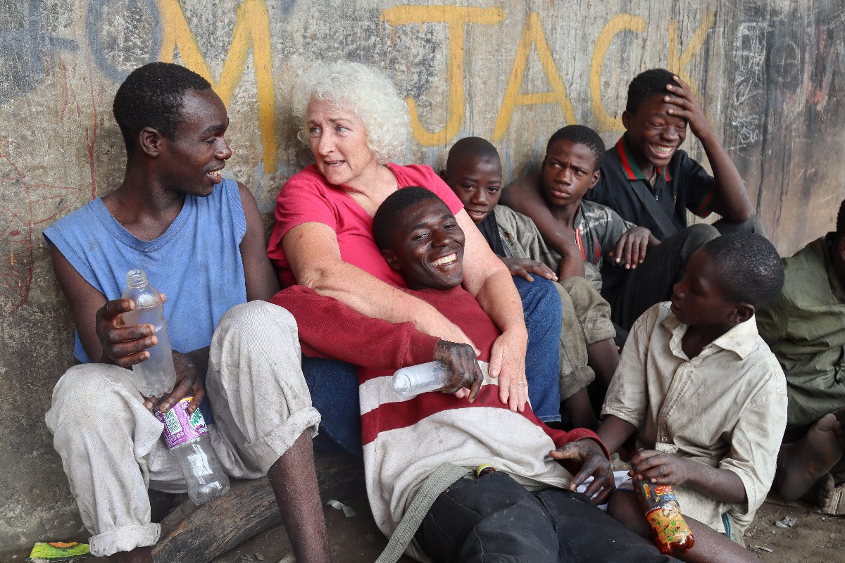 This woman gives a family life to homeless kids in Zambia - Vimarsana News