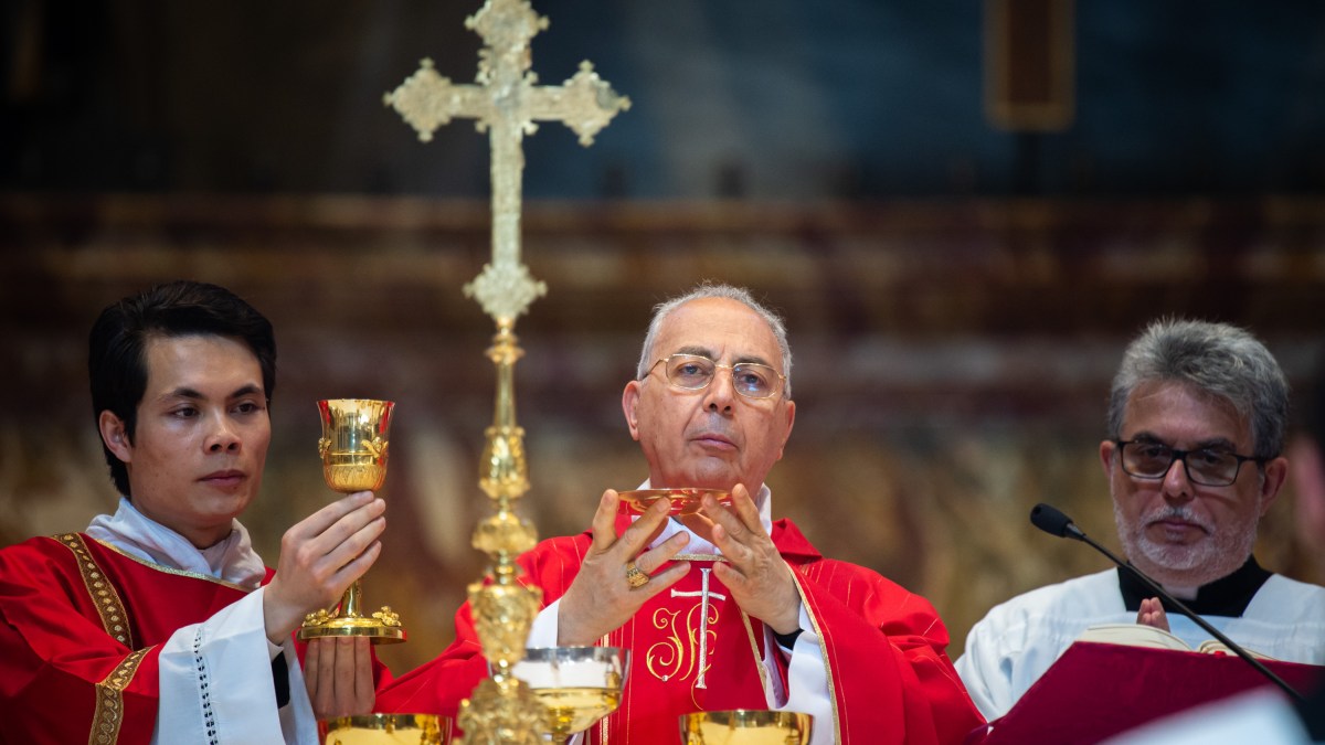 Mass for France celebrated by Cardinal Dominique Mamberti