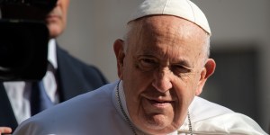 Jubilee not only a religious event, Pope tells Italian daily 