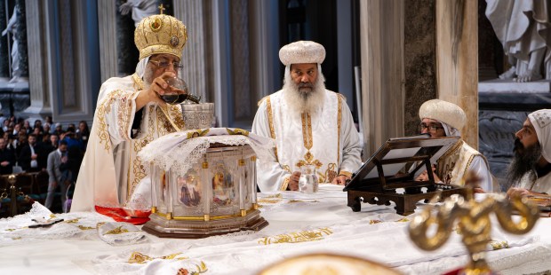 (Slideshow) Tawadros II in John Lateran