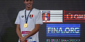 World champion swimmer melts his gold medal for children with cancer