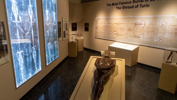 Shroud of Turin exhibit, national museum of funerals