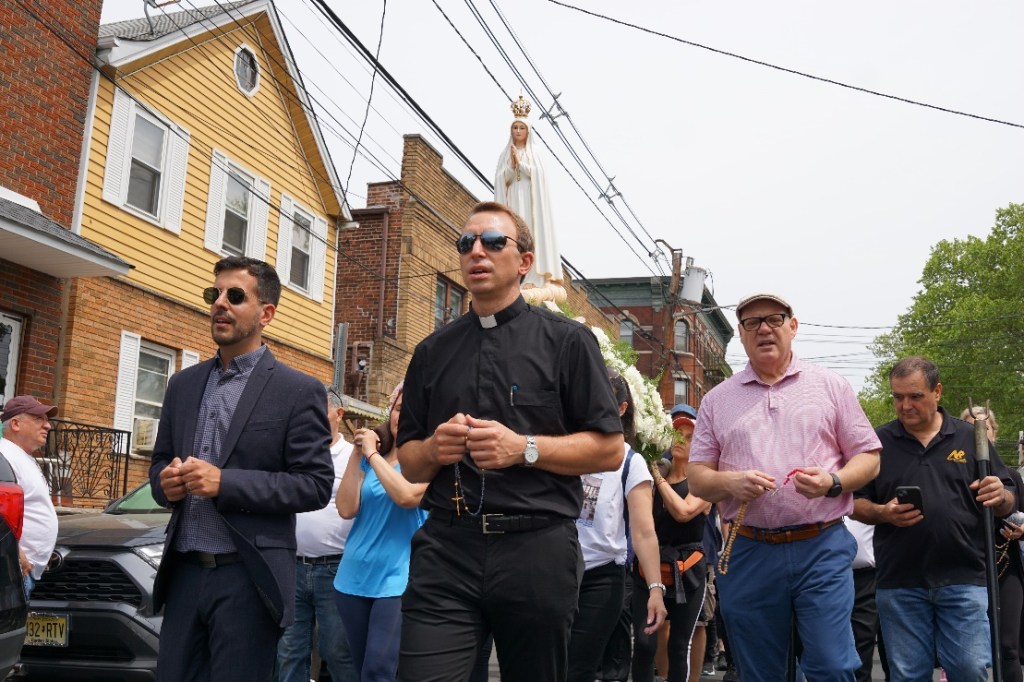 Our Lady of Fatima Pilgrim Statue, Mother's Day Procession, New Jersey