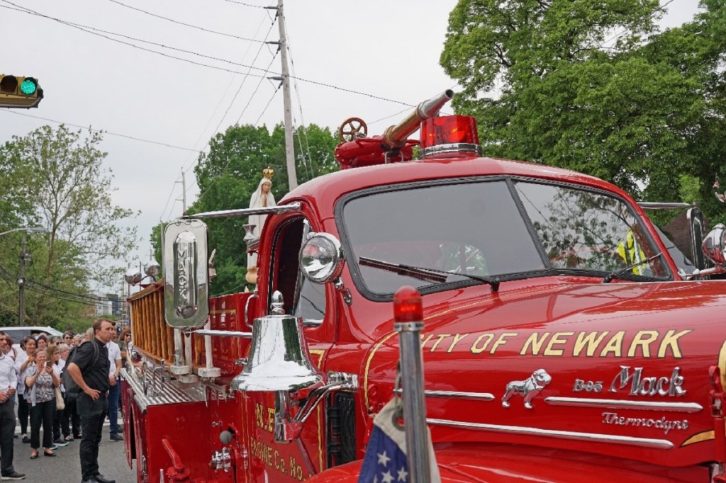 Our Lady of Fatima Pilgrim Statue, Mother's Day Procession, New Jersey