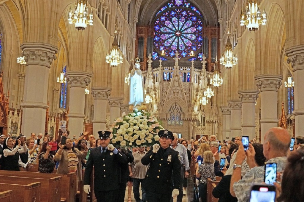 Our Lady of Fatima Pilgrim Statue, Mother's Day Procession, New Jersey