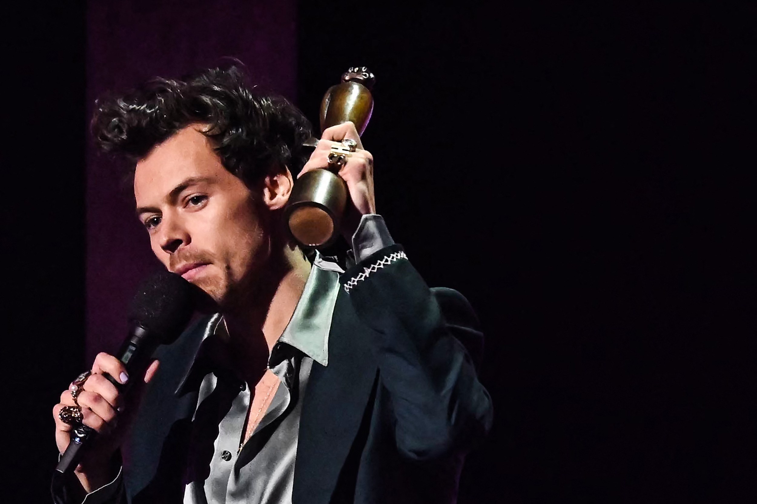 Harry Styles proves a surprising champion of pregnant women - Vimarsana News