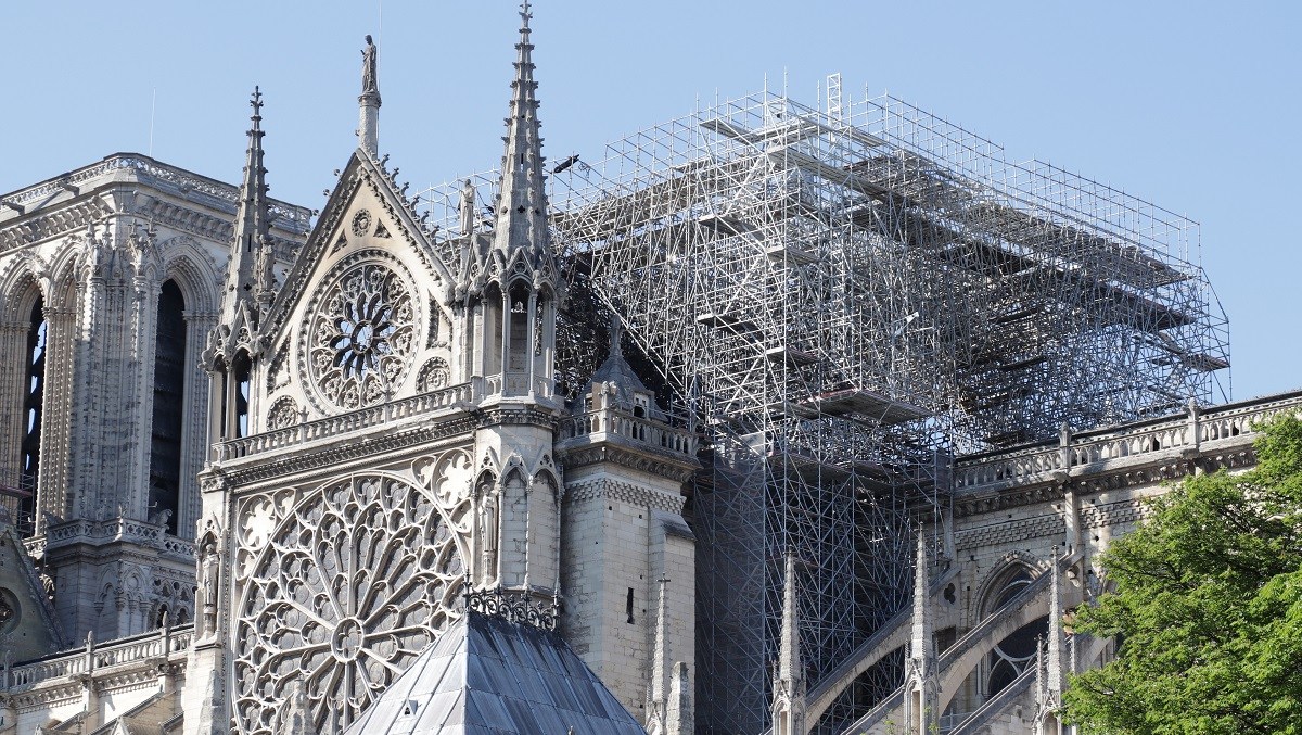 Meet the American carpenters helping rebuild Notre Dame - Vimarsana News