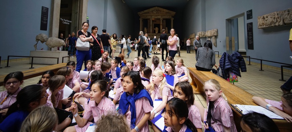 Elementary school students visiting museum