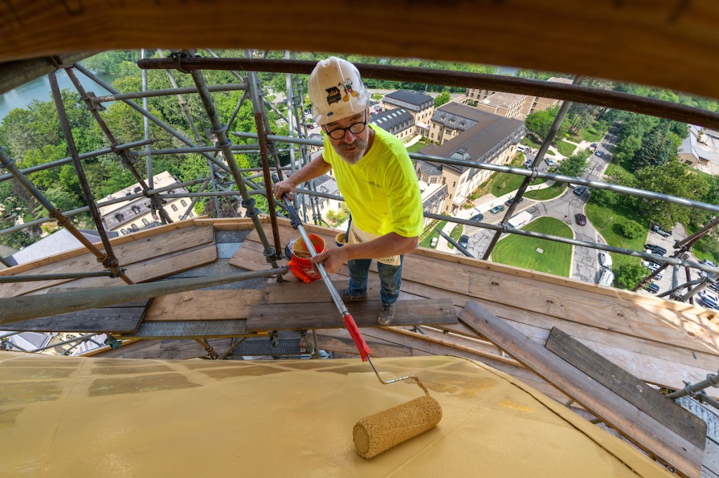 St Mary Atop The Golden Dome Of Notre Dame Jigsaw Puzzle, University Of  Notre Dame Puzzle