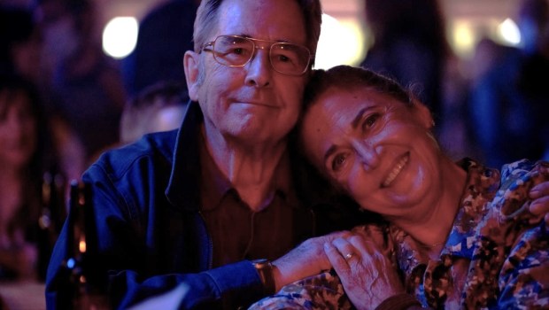 Beau Bridges and Barbara Deering in Dreamin' Wild.