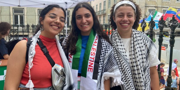 Pilgrims bring Bethlehem to WYD, invite youth to Holy Land - Vimarsana News