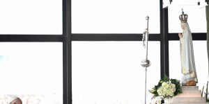 Was there a miracle in Fatima during Pope&#8217;s visit?