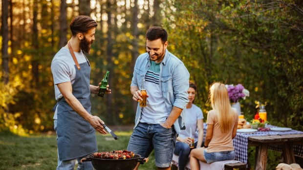 men friendship barbecue