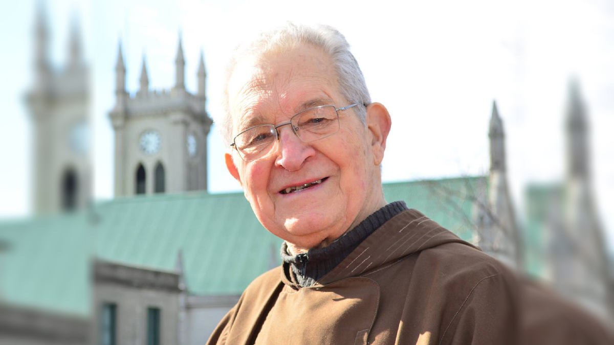 Cardinal who taught mercy to Pope Francis dies at 98