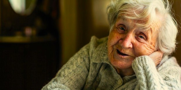 The elderly share their wisdom with youngsters on Facebook - Vimarsana News