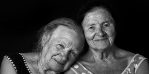 Viral video of elderly sisters&#8217; last visit together before heaven