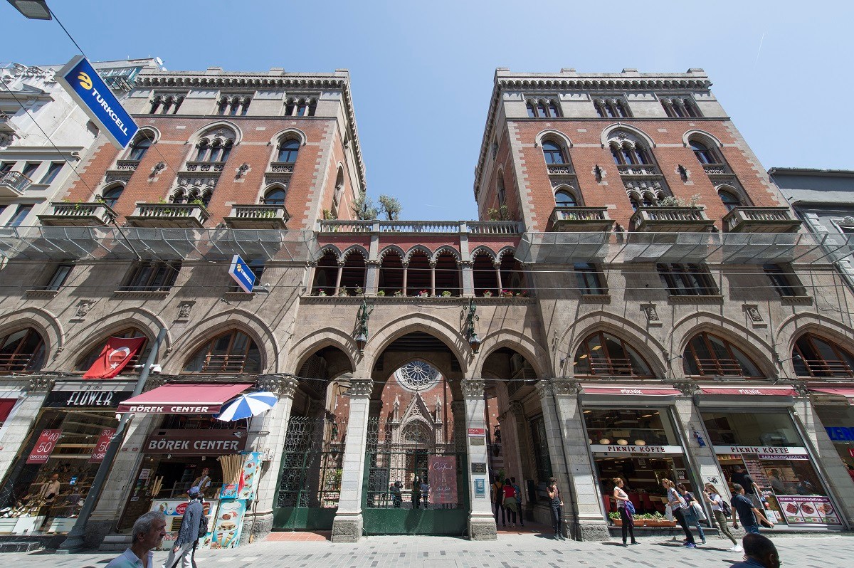 Church of St. Anthony of Padua from the street