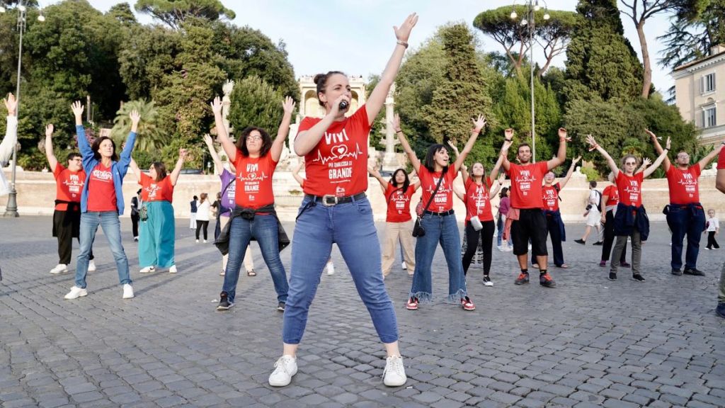 The New Horizon community doing an evangelization street mission in Rome