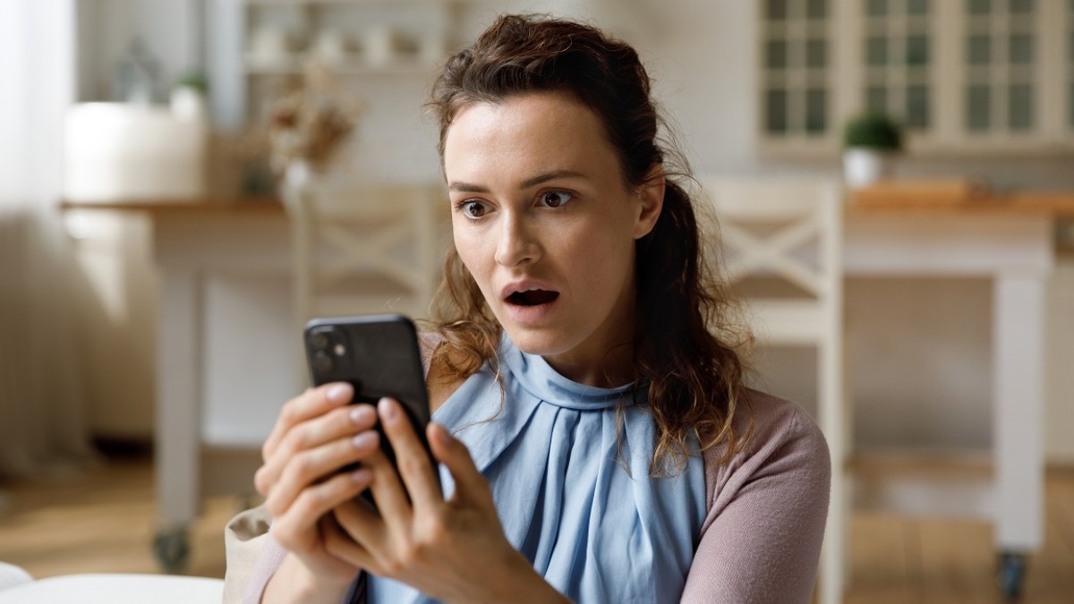 Woman shock phone