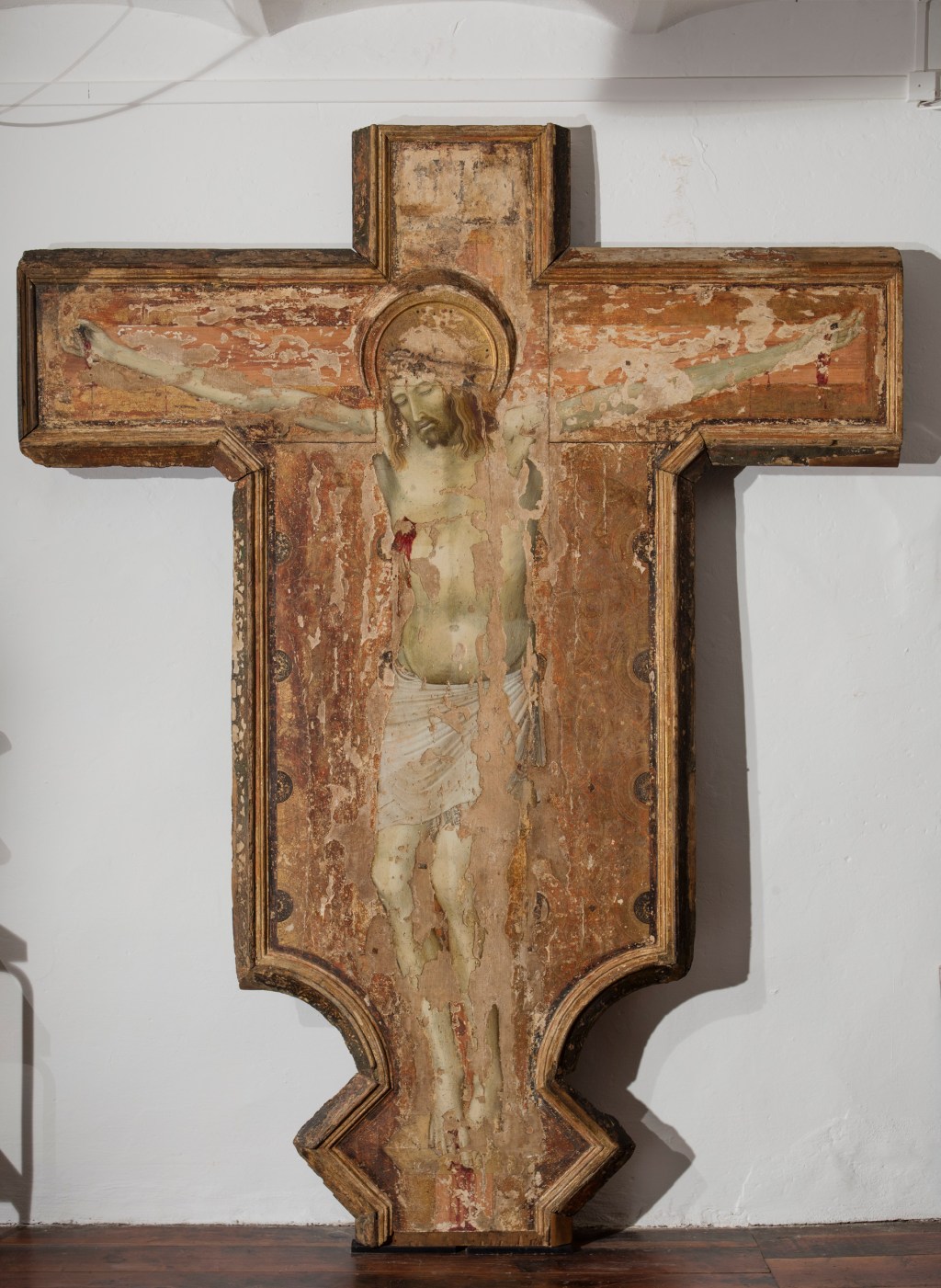 Amborgio Lorenzetti Crucifix before restoration