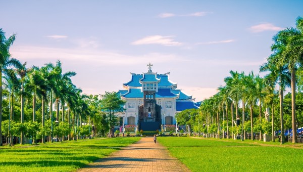 Corner Item Image - Vietnamese bishop calls for Marian “blossoms of hope” in May
