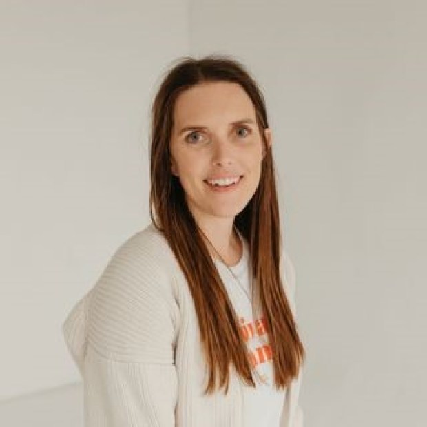living-the-seasons-erica-tighe-campbell-be-a-heart-book