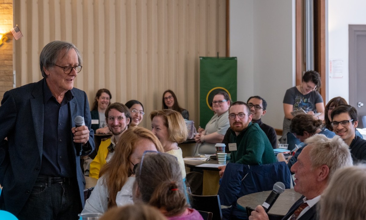 Author Tim Powers answers audience questions after his Doxacon address.