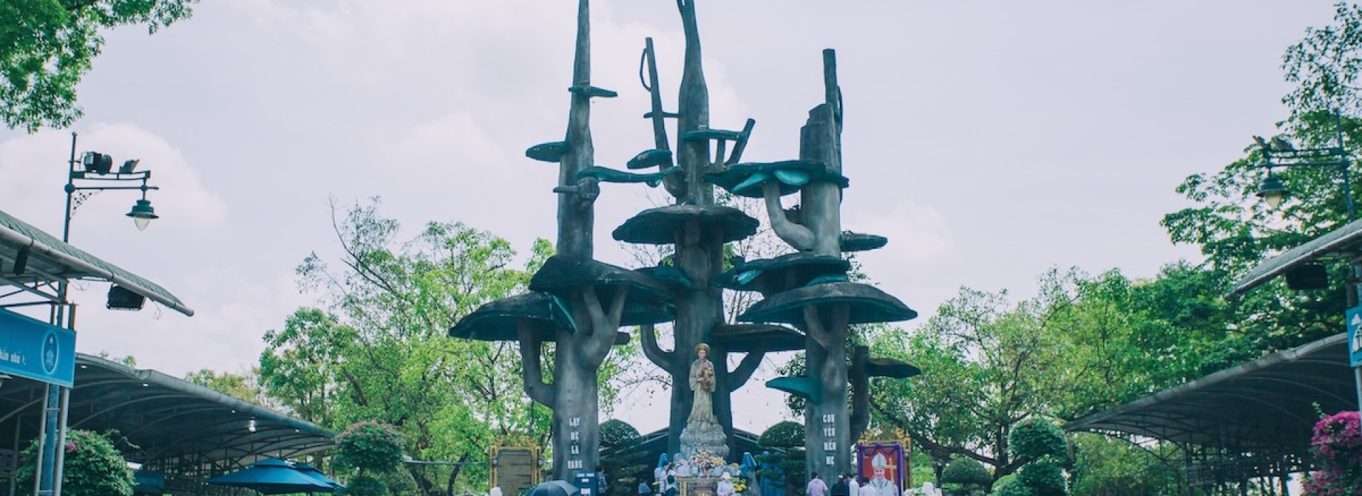 la-vang-2.jpg