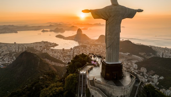 Rio Christ the Redeemer statue