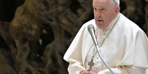 Pope warns of a &#8220;genuine global conflict&#8221; brewing