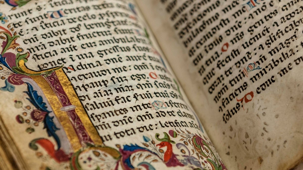 MEDIEVAL-BOOK.jpg