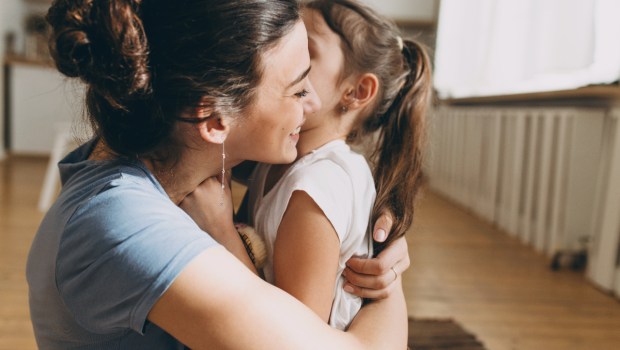 mom-daughter-child-happy-